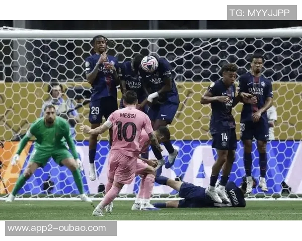 埃因霍温连胜势不可挡荷甲赛场如同单机游戏般精彩